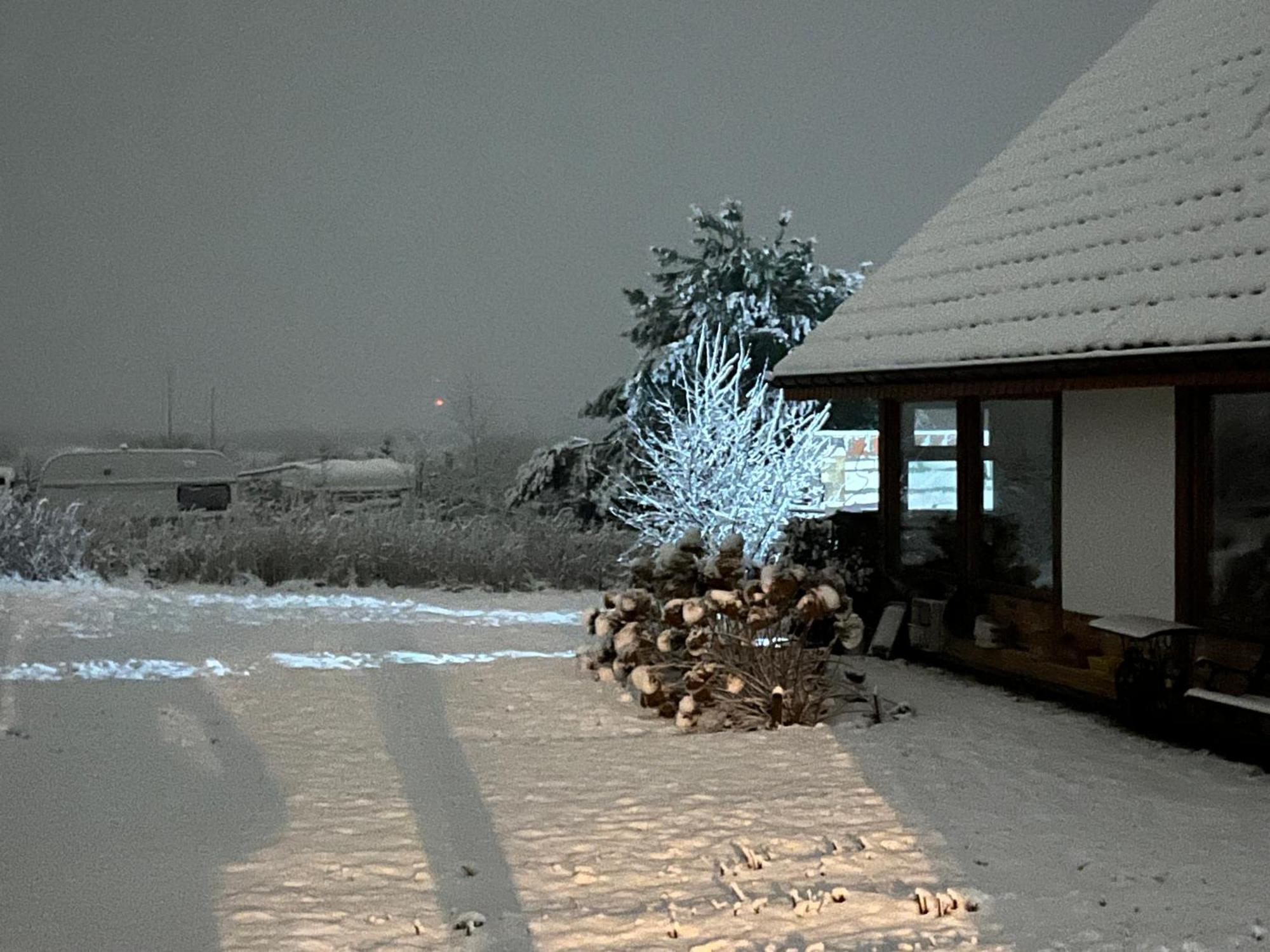 Wygodny Murowany Domek- Nowy Dabki Luaran gambar